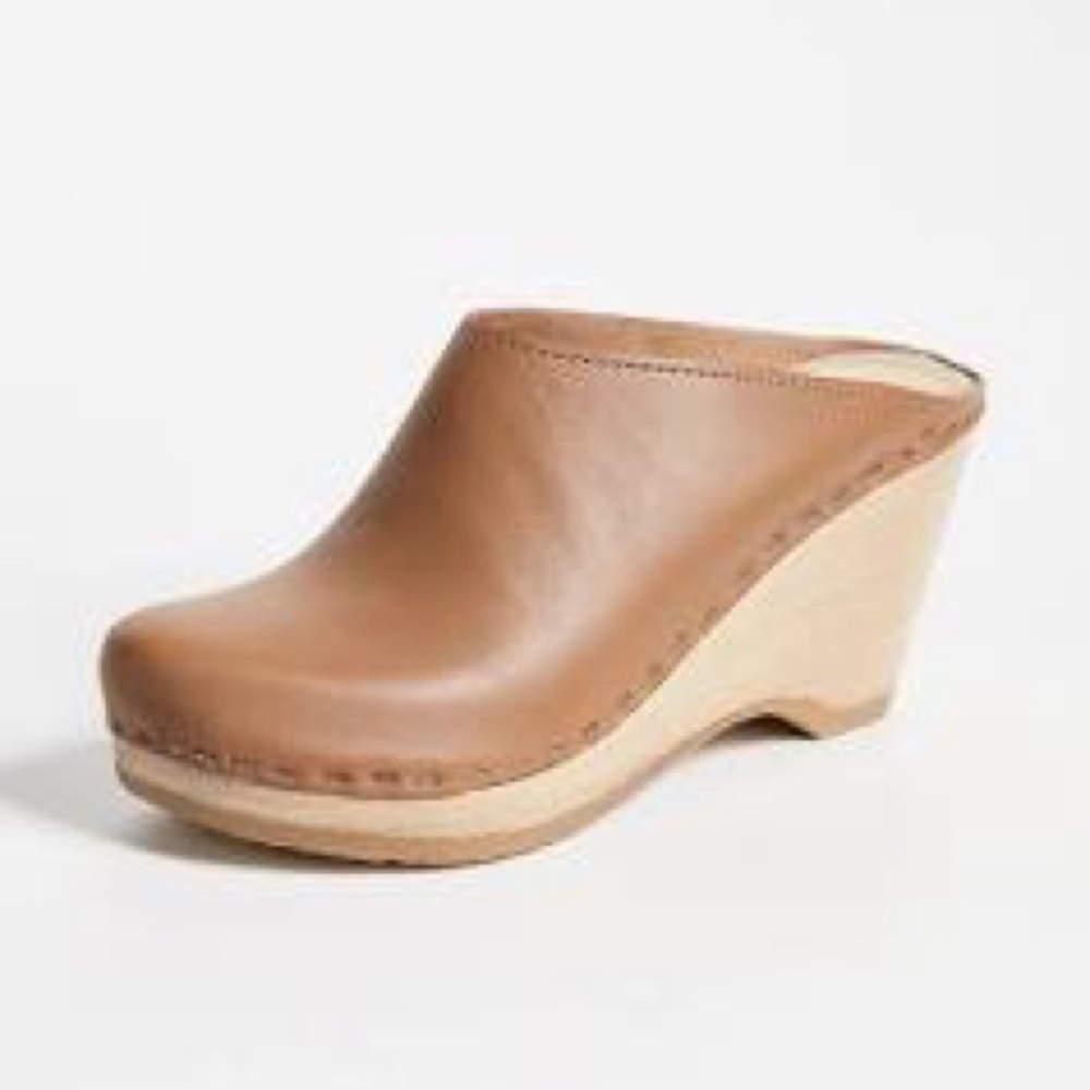 No. 6 New School Clog Palomino
